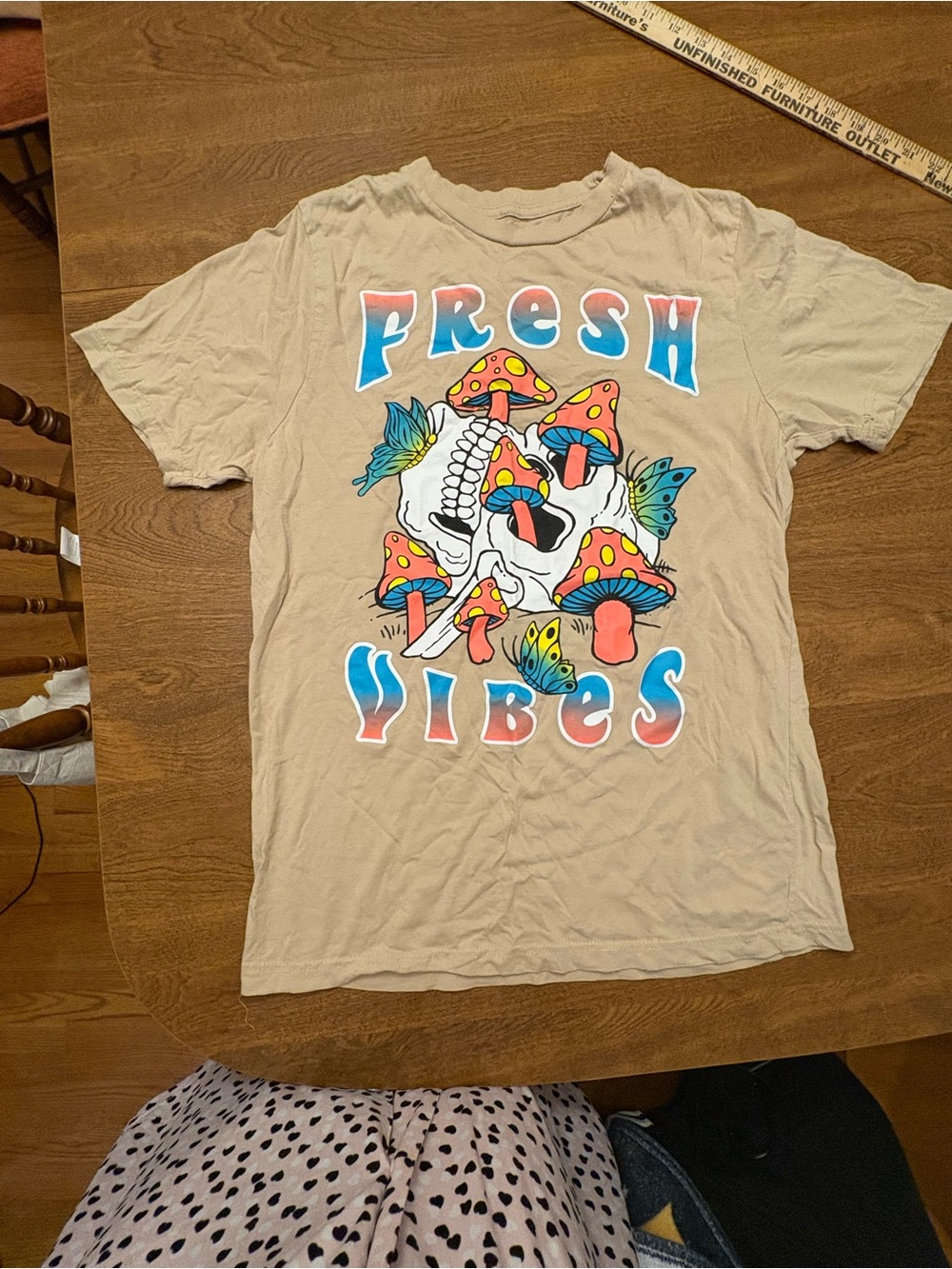 Eighty Eight Beige Tee with Colorful Mushroom Skull "Fresh Vibes" Graphic
